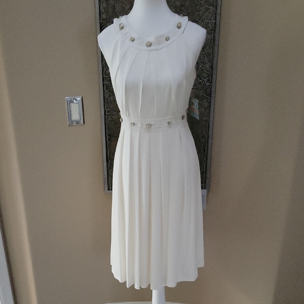 Suzi Chin for Maggie Design White Large Gemstone Waist Pleated Midi Dress